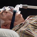 睡眠呼吸暫停治療 – CPAP 面罩和加濕器